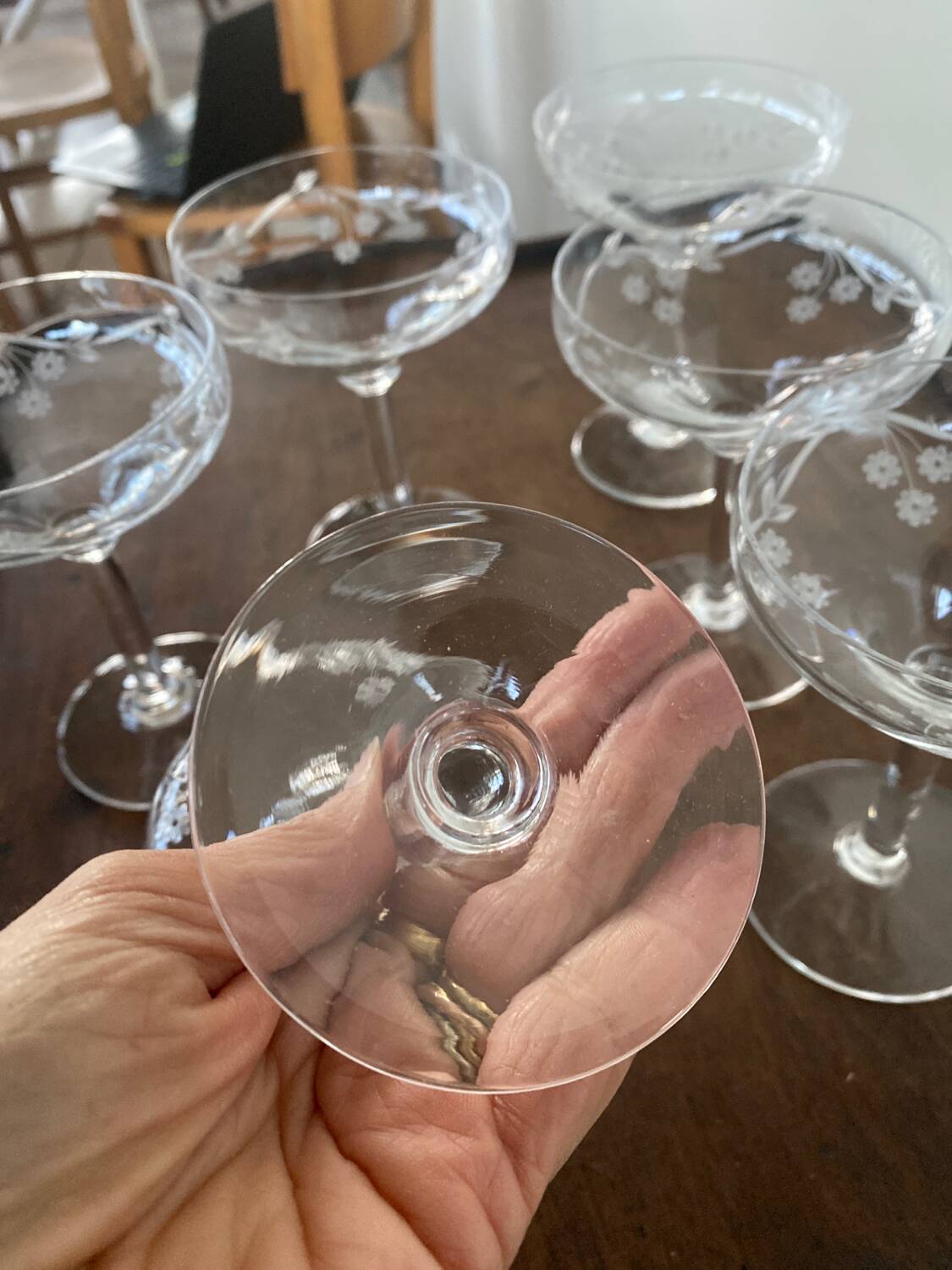 6 champagne glasses