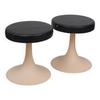 Tabourets au pied tulipe années 70