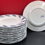 Set of 18 Lunéville earthenware dinner plates, 25.5 cm diameter