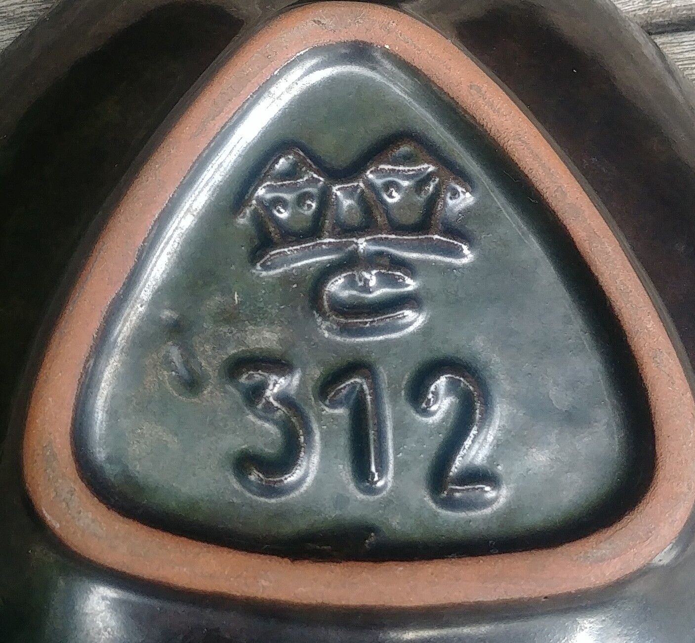 Vintage glazed ceramic ashtray/pocket emptier from the 60s