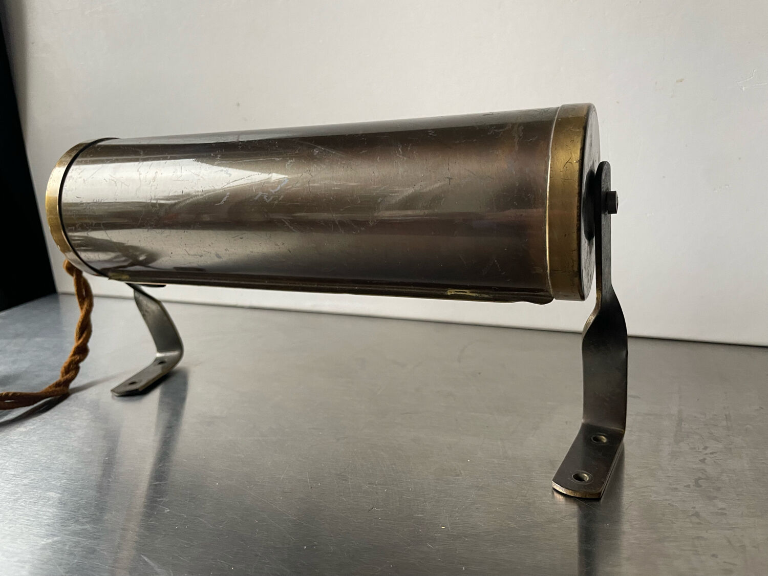 Danish art deco wall lamp in metal