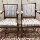 Paire de fauteuils à la reine de style Louis XVI