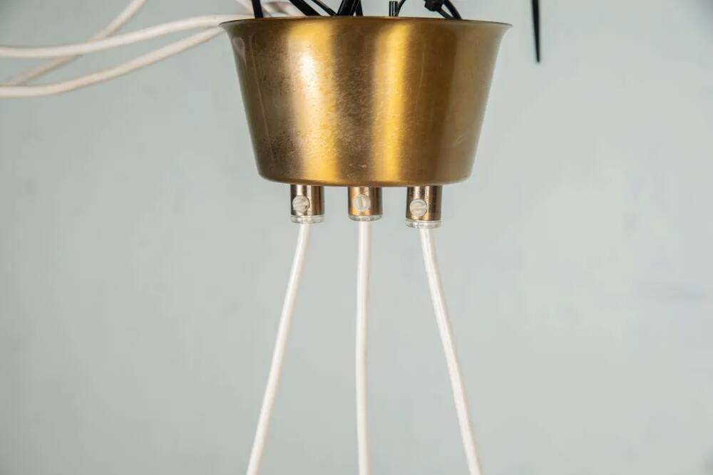 Vintage glass suspension for dining table