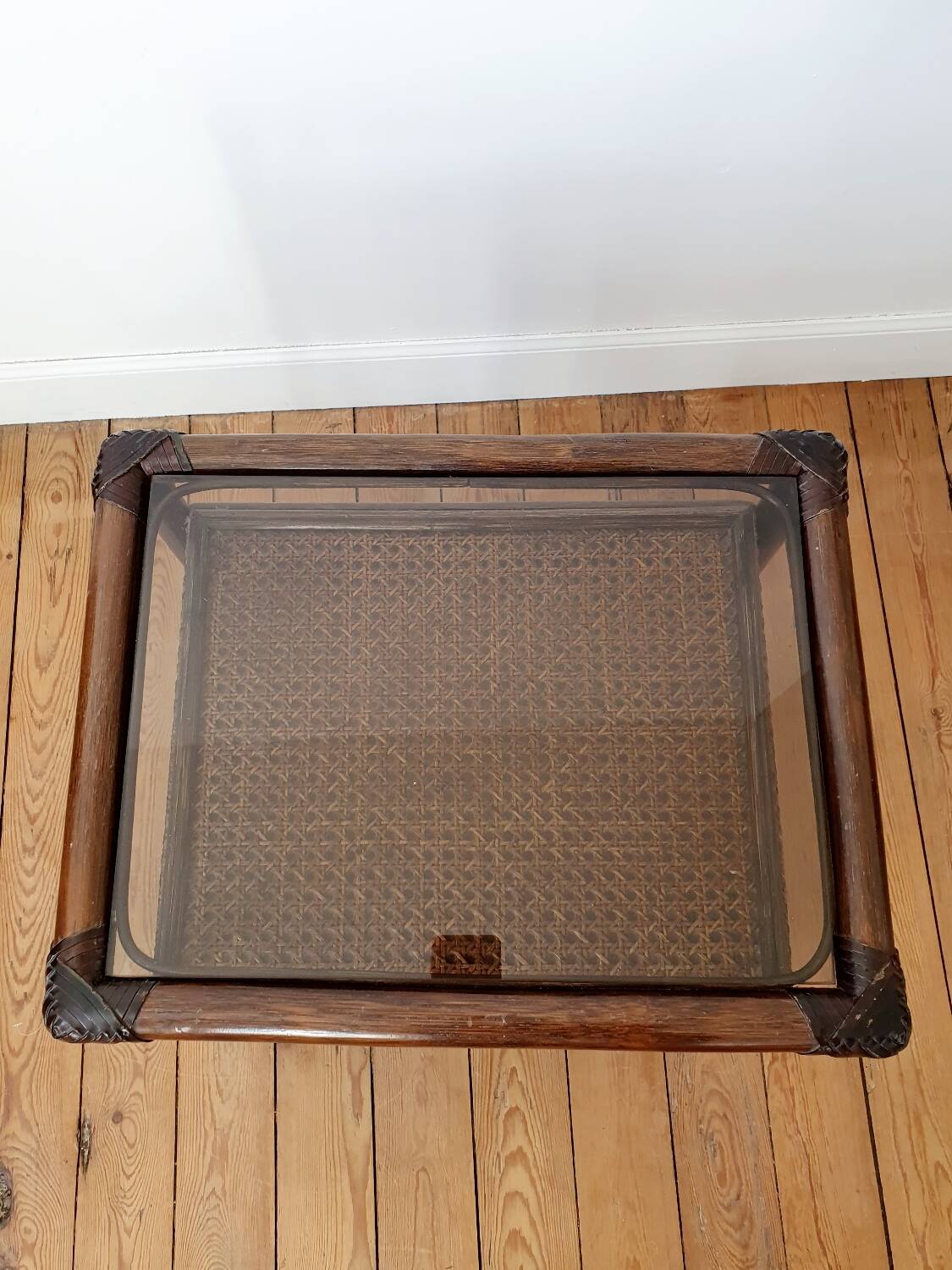 Table de chevet Roche Bobois en rotin