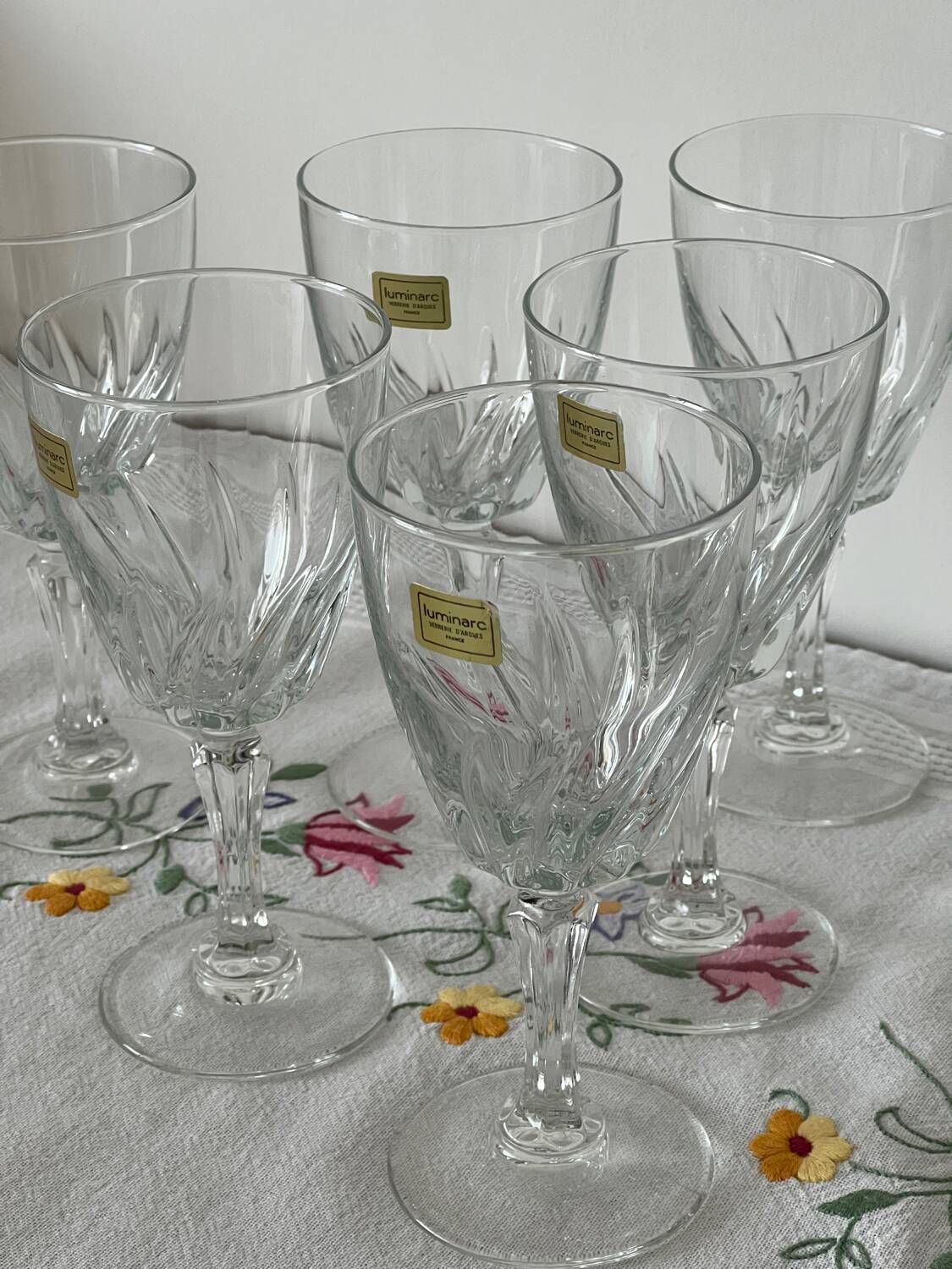 6 stemmed wine glasses flamenco model Luminarc