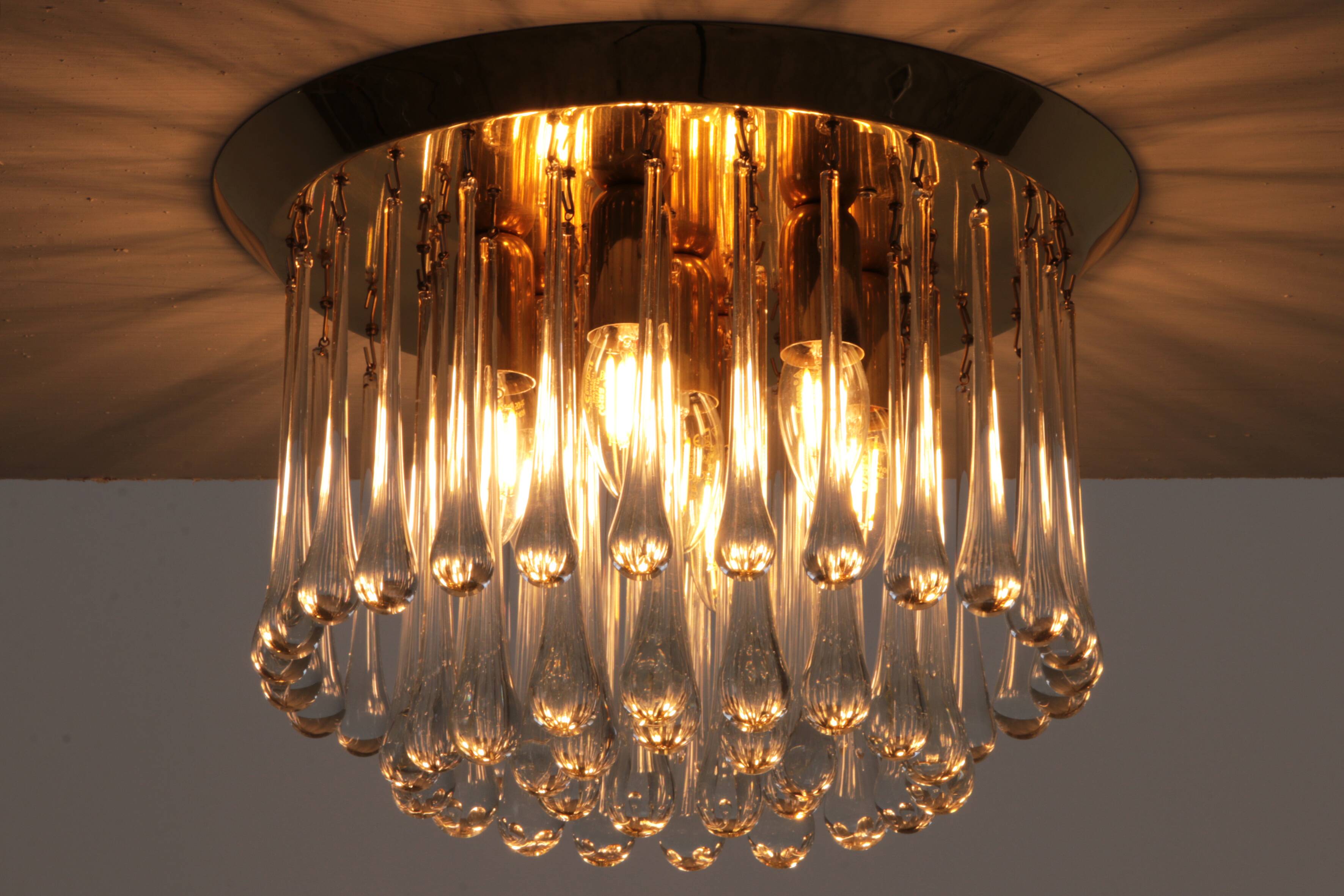 Set of two J.T. Kalmar Murano Raindrop hanging lamps, 1970 Austria