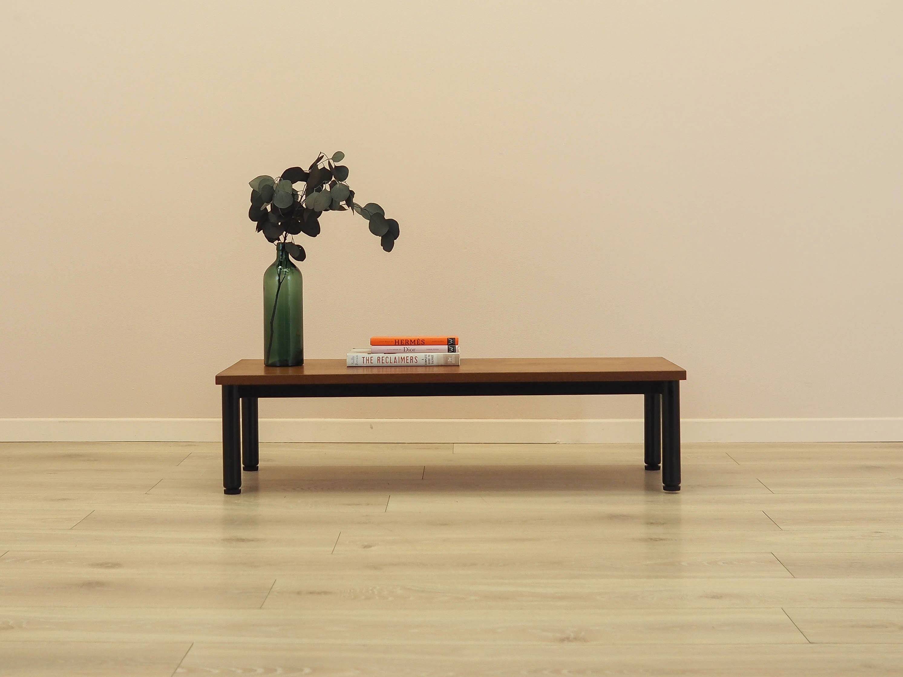 Table basse en placage danois, années 1960