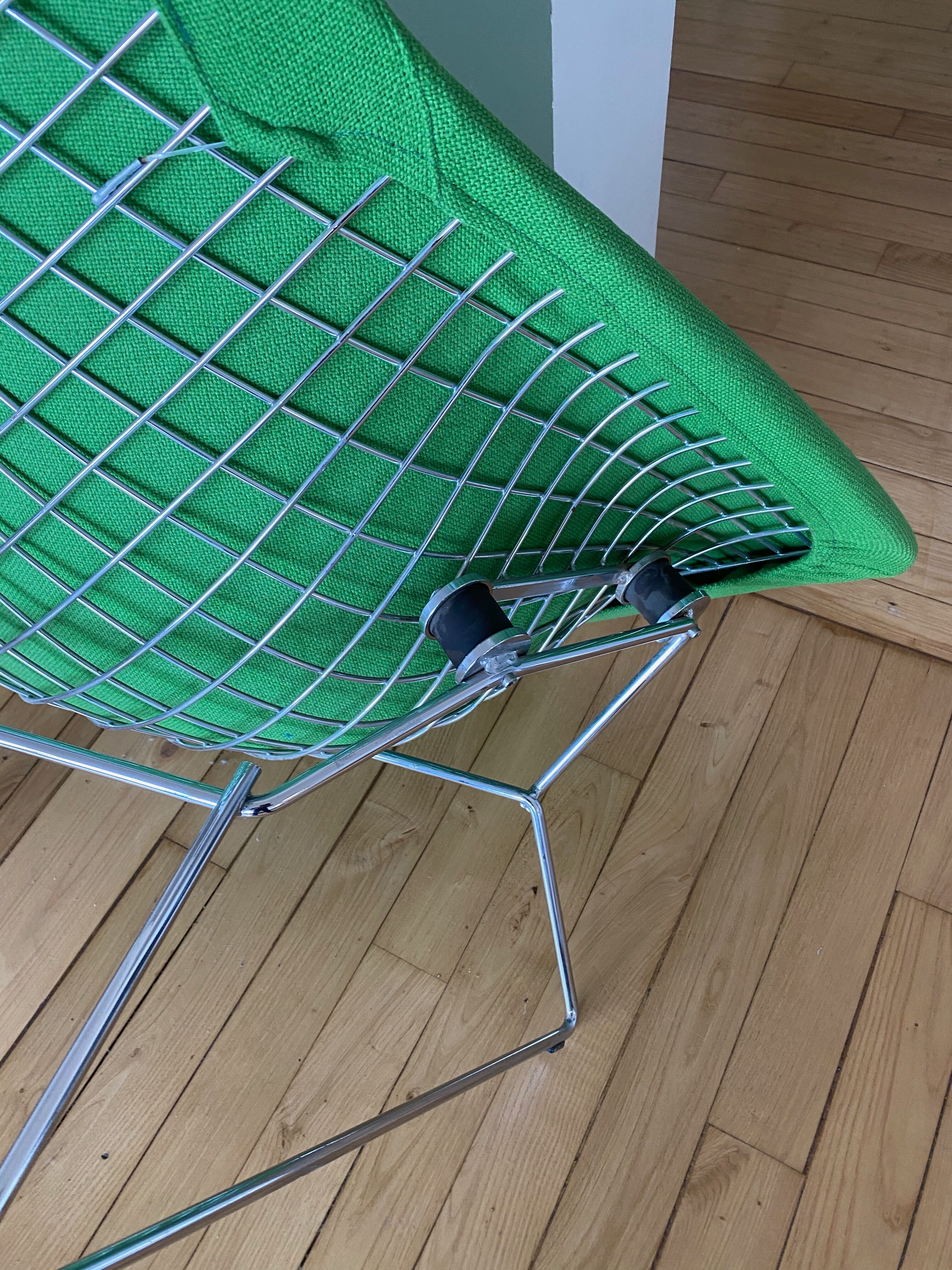 Bird armchair by Harry Bertoia for Knoll edition