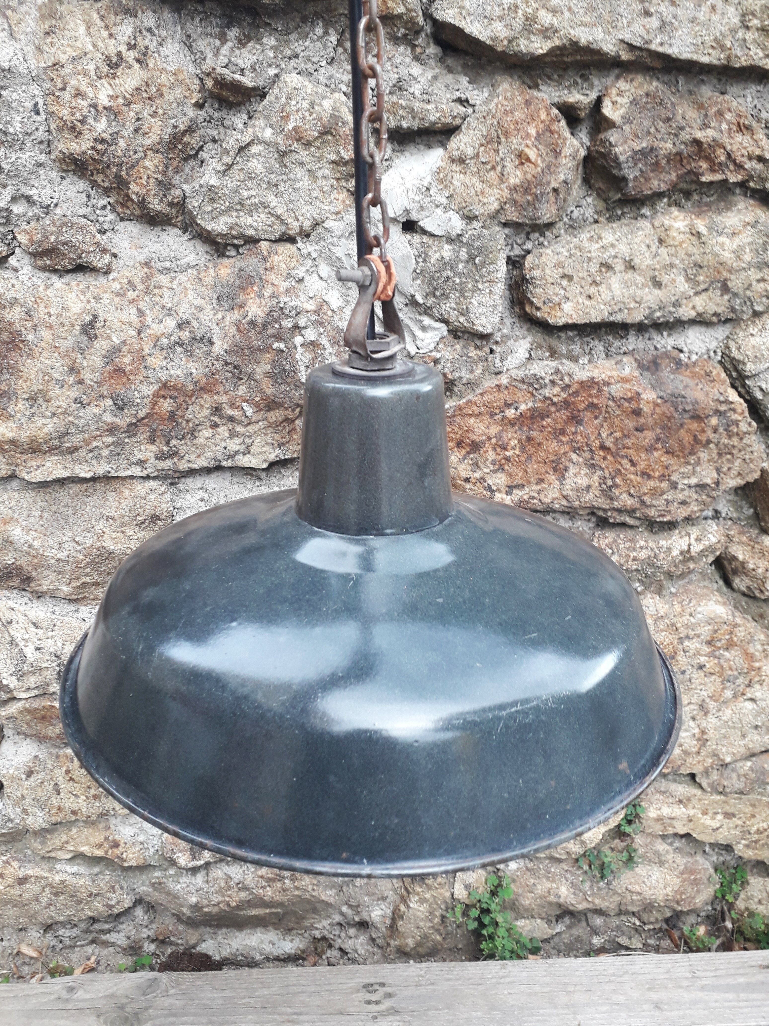 Old industrial suspension - enamelled sheet metal - 1950