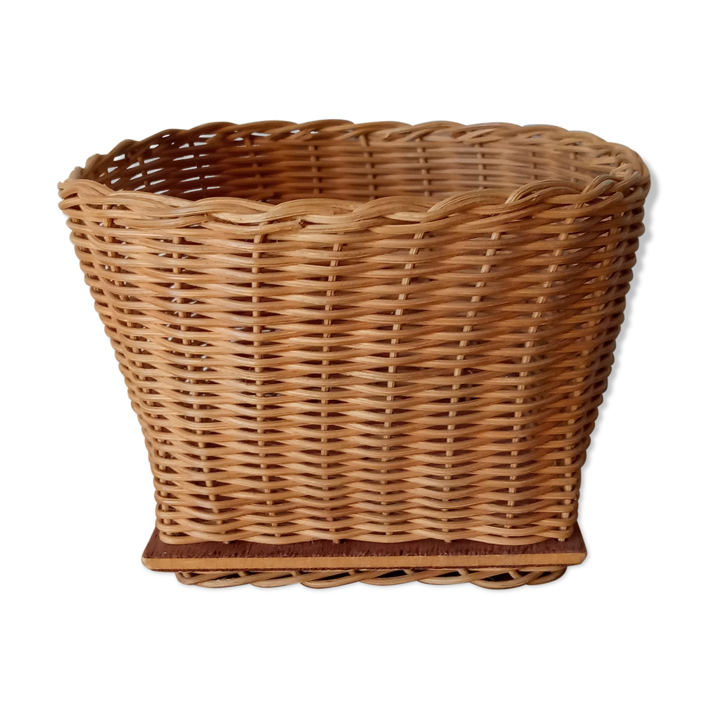 Vintage rattan pot cover