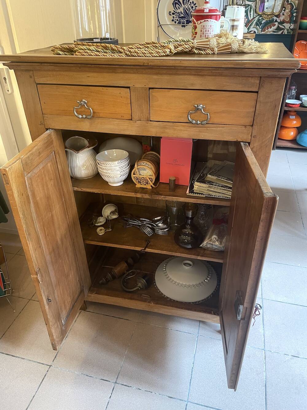 Buffet Parisien – 2 Portes & 2 Tiroirs