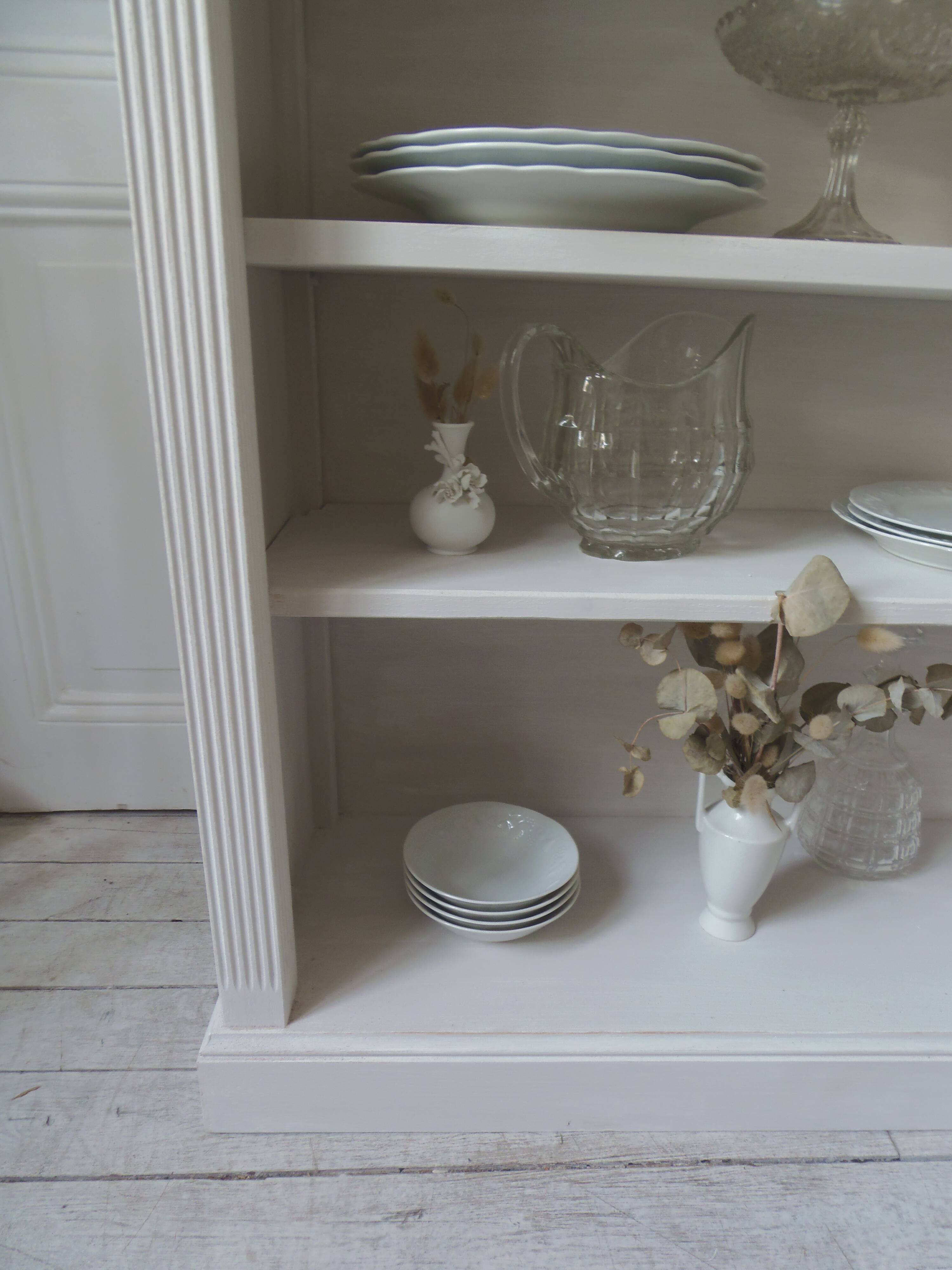 Re-enchanted bookcase in pearl gray, light oak waxed top.