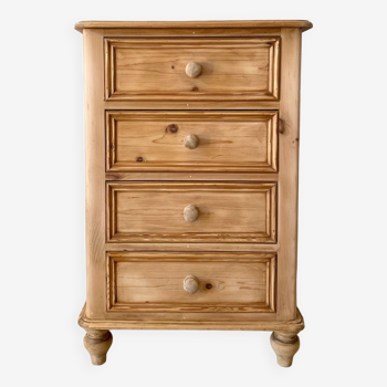 English chest of drawers in pine