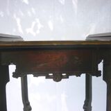 Carved saddle with Indochinese spacer