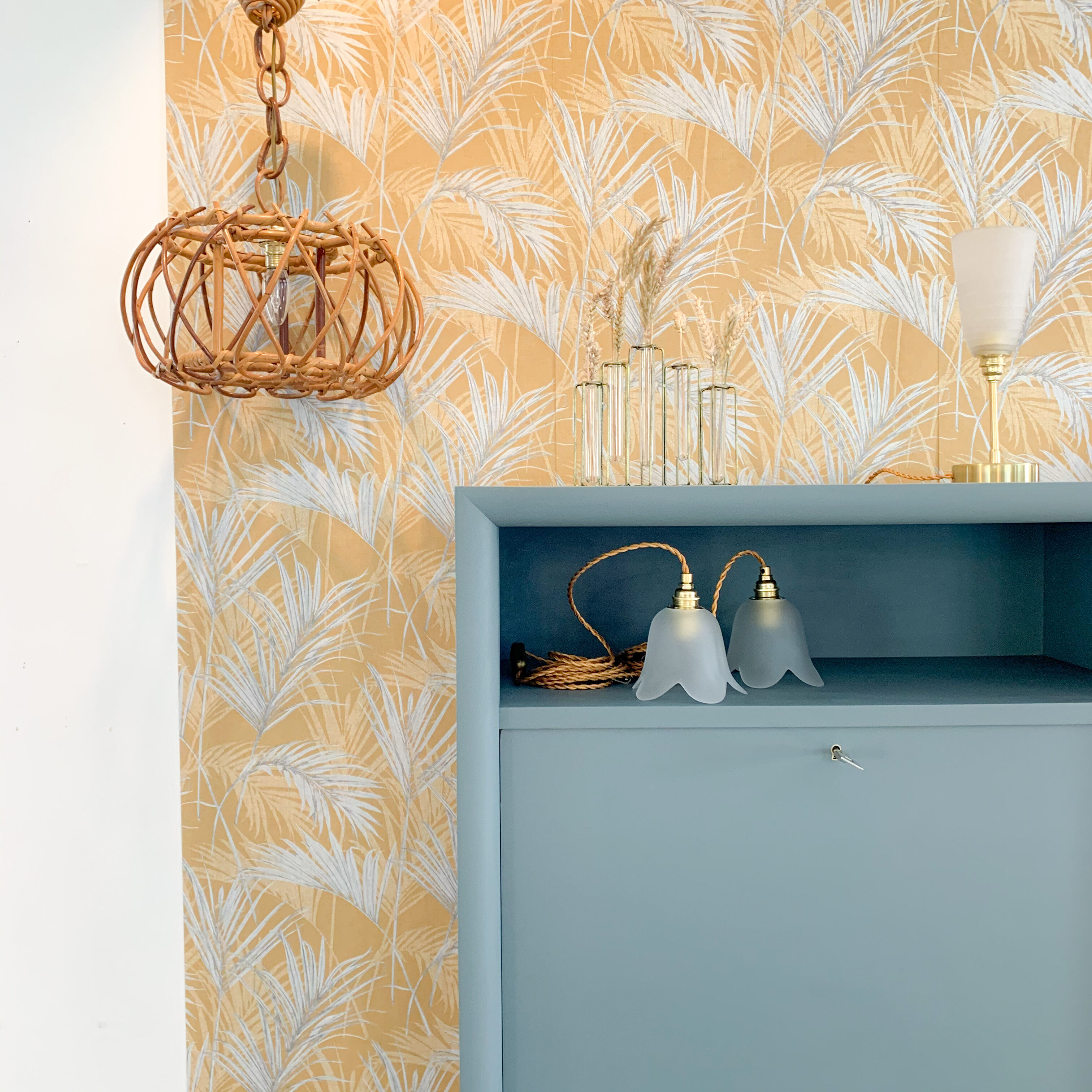 Suspension in rattan