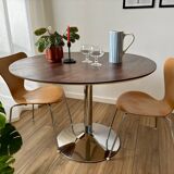 Tulip dining table with chrome base