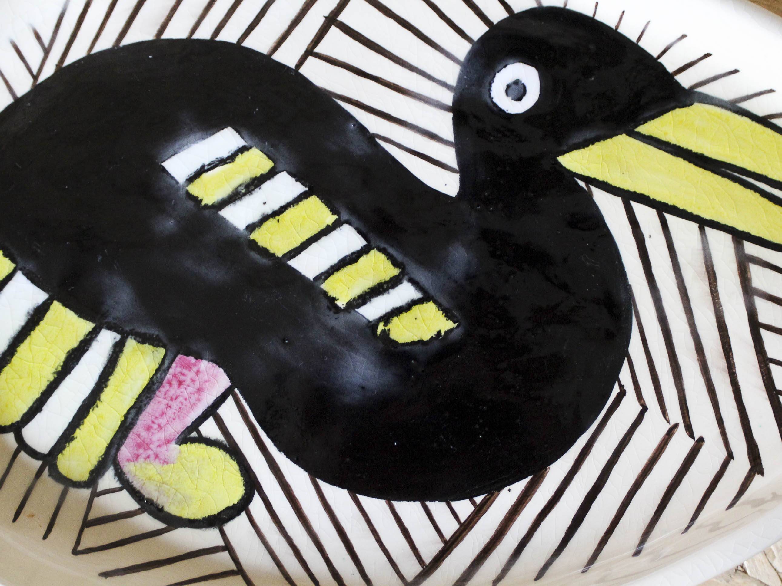 Ceramic dish with bird decoration Reine Steenbakkers