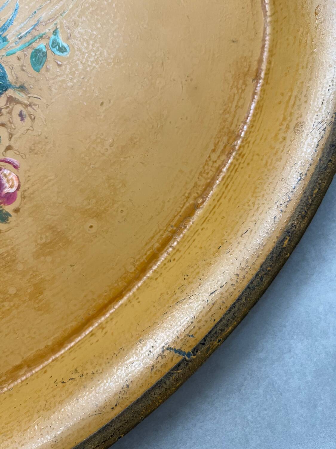 Old painted sheet metal tray