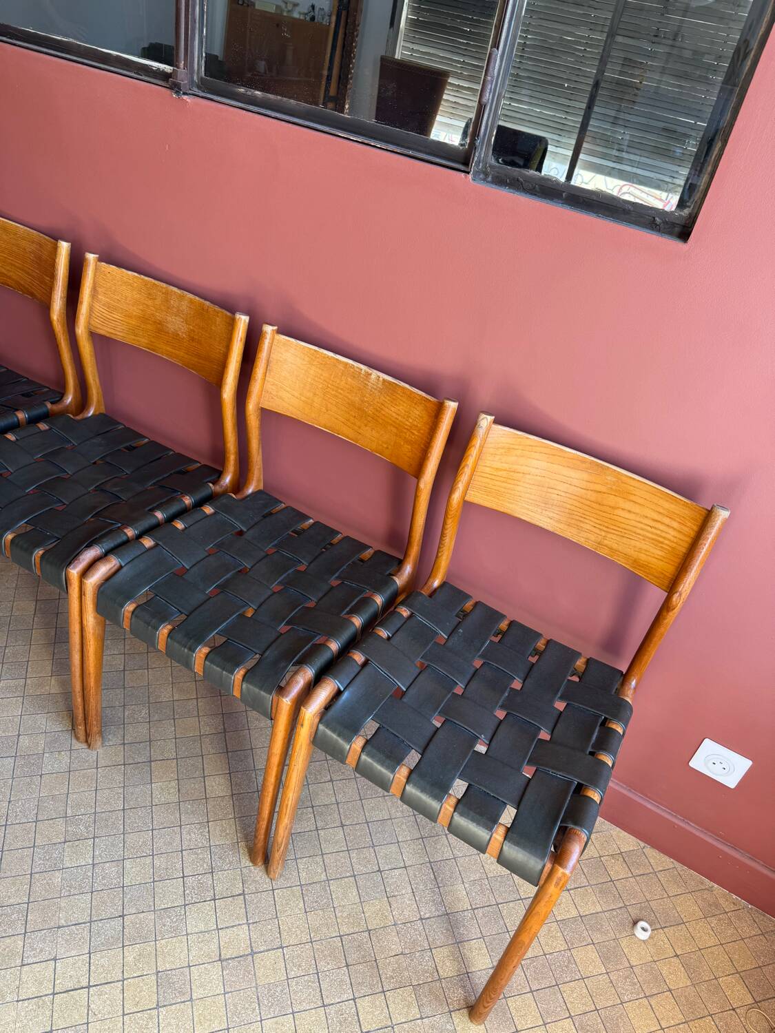 Chairs 993 Tipi for Montina