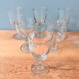 Série de 6 verres à pied anciens dépareillés