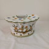 Bouquetière Moustier