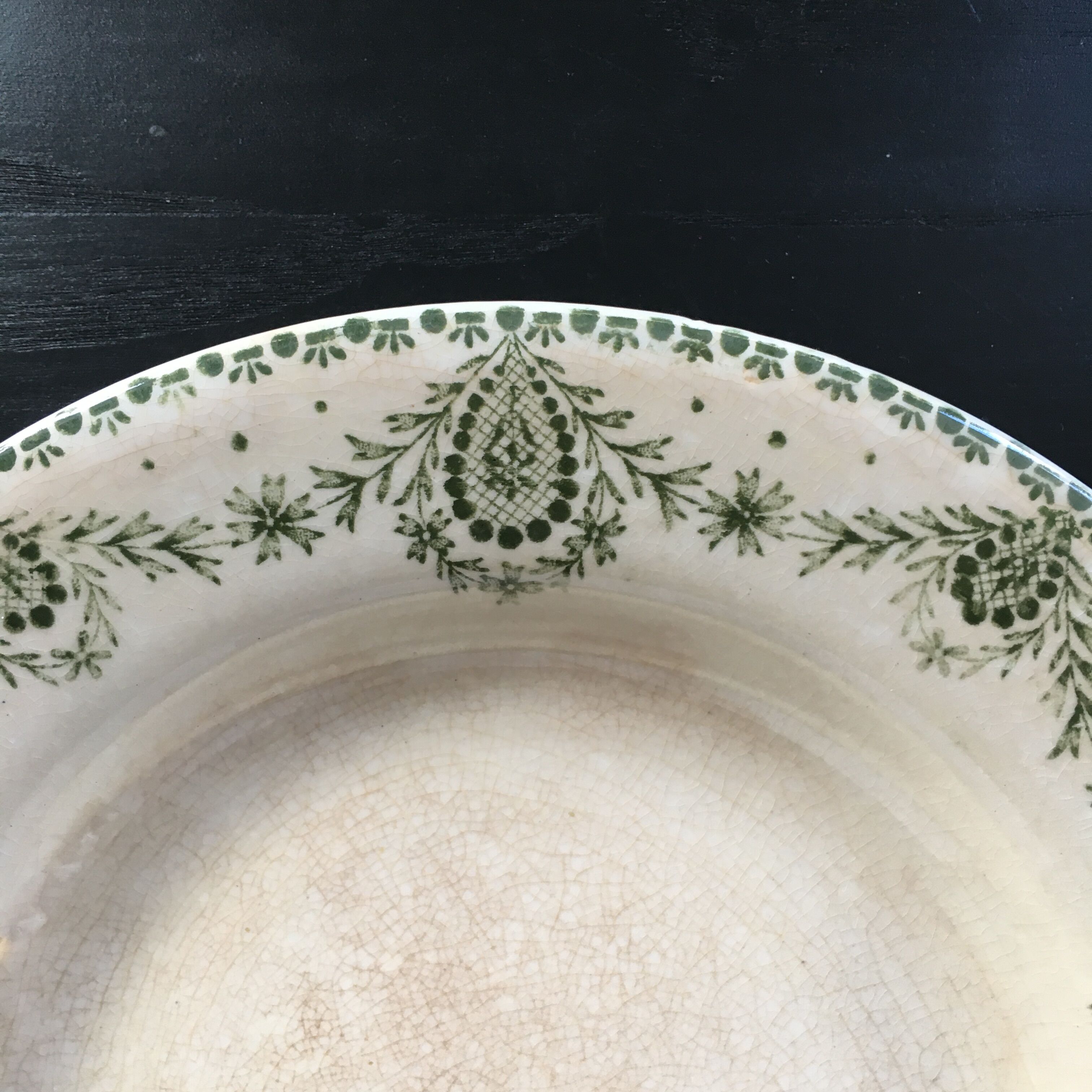 Old plate décor Brussels