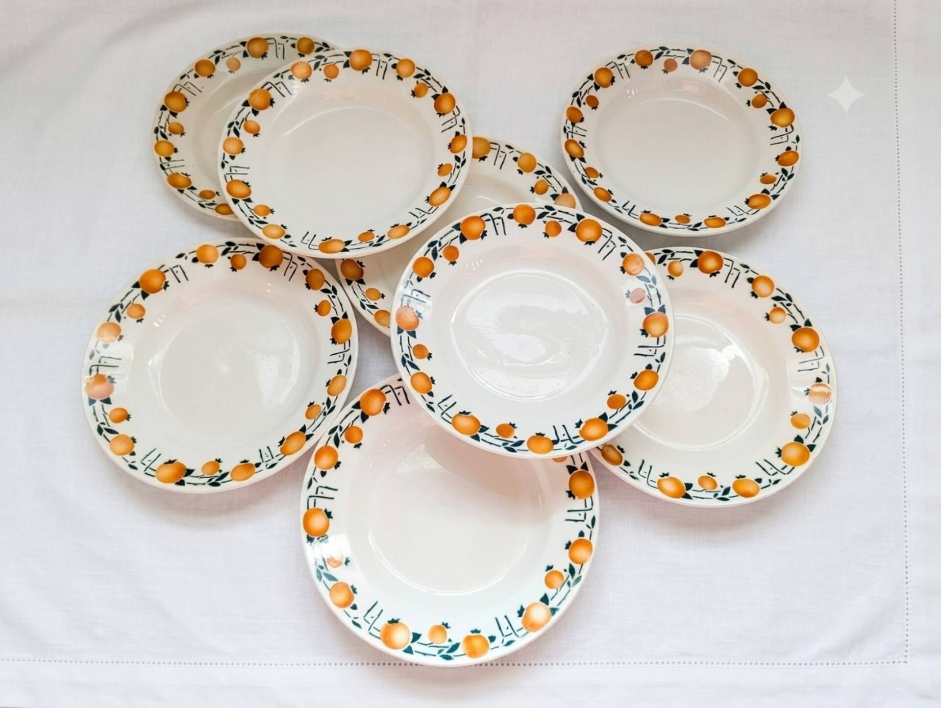 8 assiettes creuses Stivert – décor orange