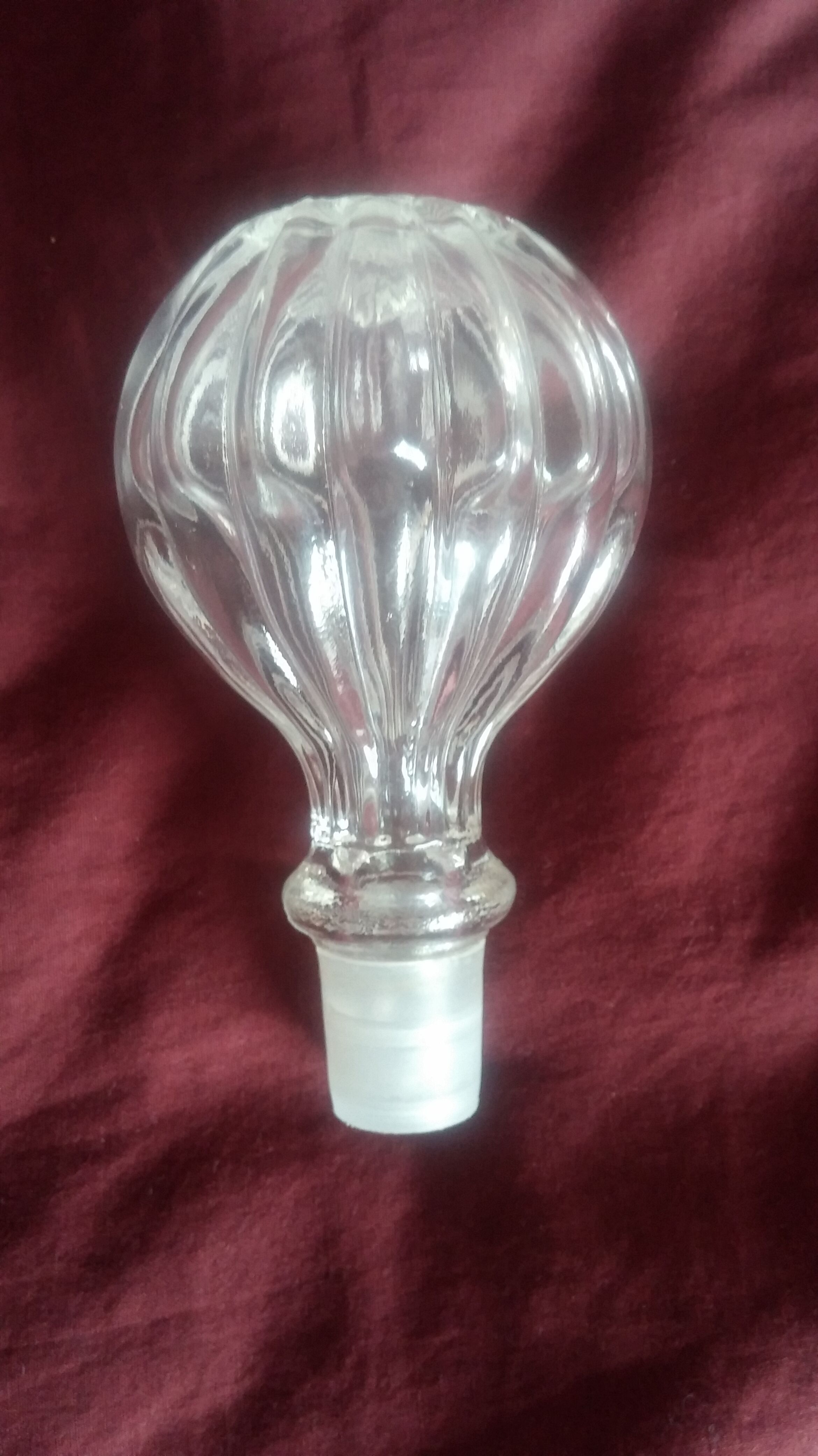 Decanter decanter with silver neck