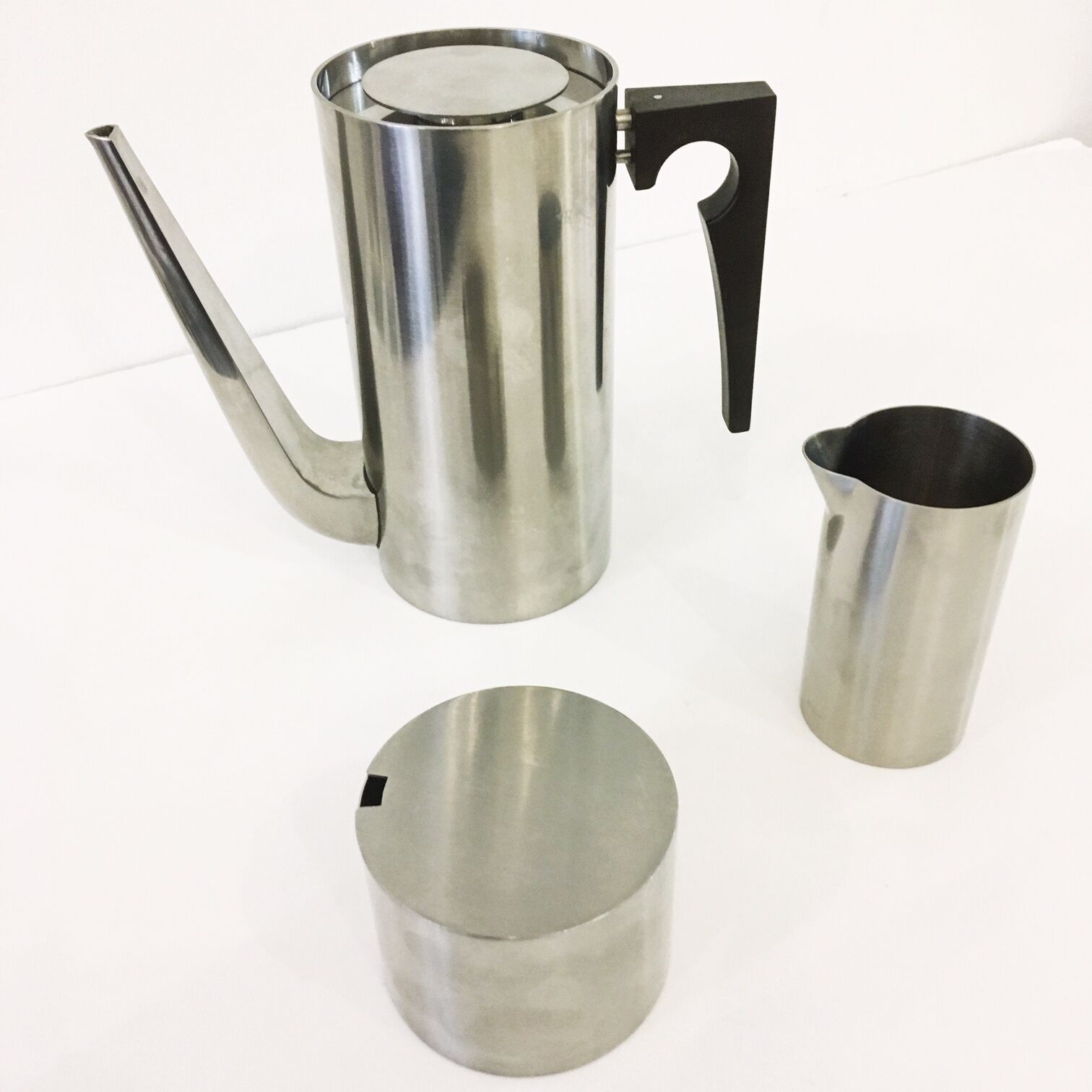 Ensemble de la ligne Cylinda par Arne Jacobsen pour Stelton, années 1970
