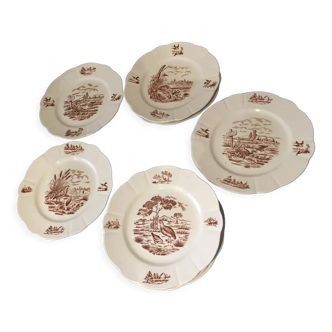 Suite of 9 flat plates in iron earth model burgundy longchamp decor hunting