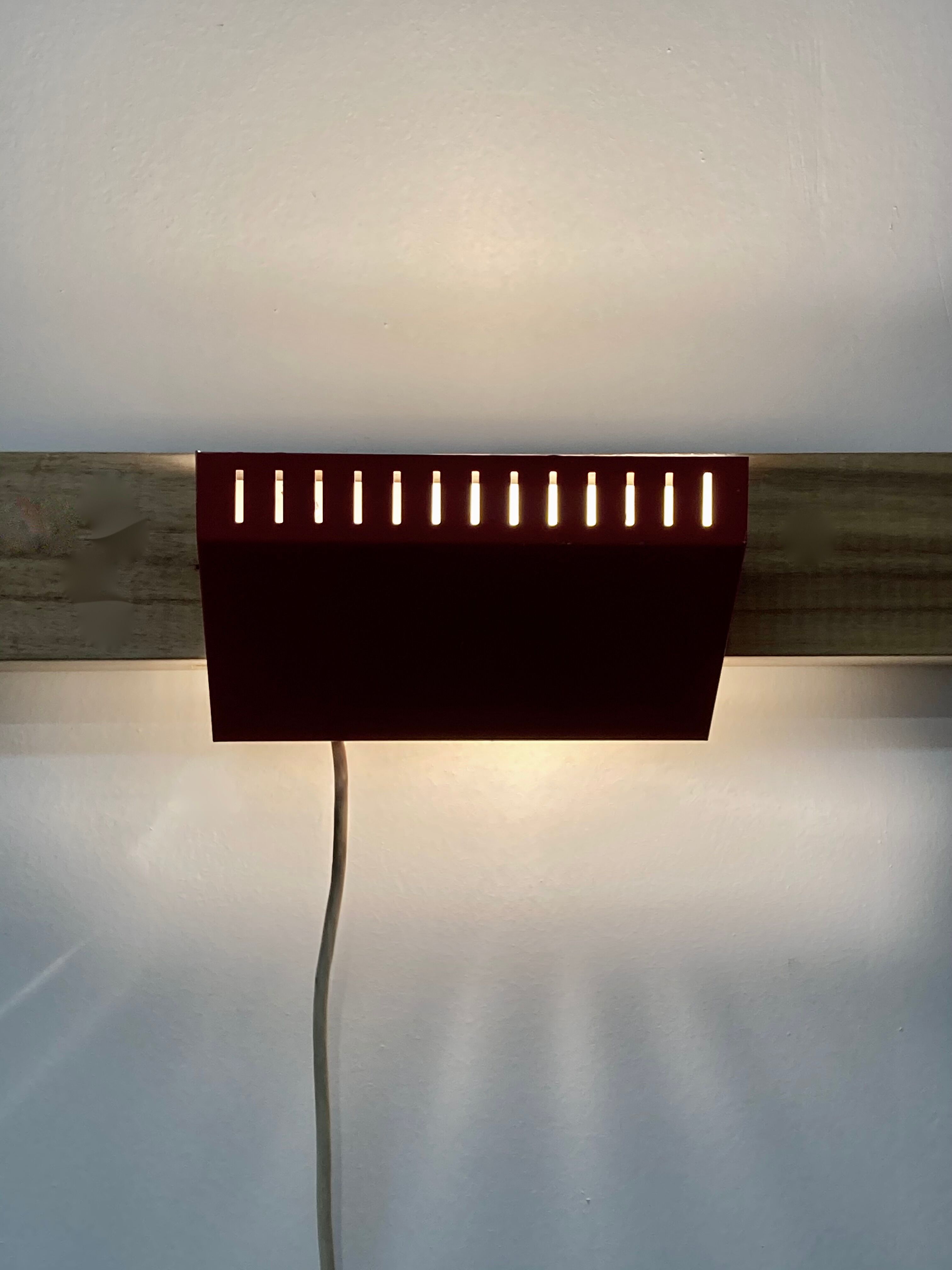 Adjustable wall lamp red scandinavian design 1950