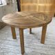 Table ronde en orme Maison Regain