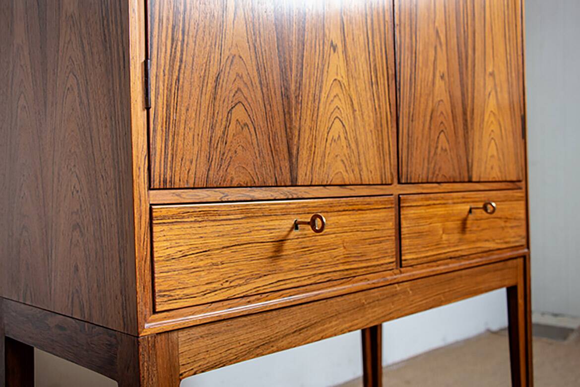 High cabinet, Bar, Danish in rosewood model 6201 by Hans Olsen 1960.