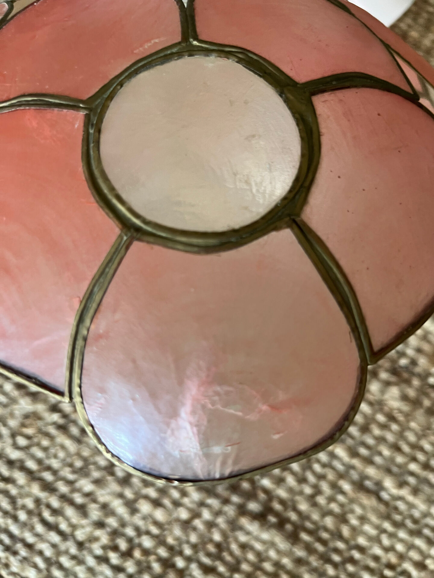 Mother-of-pearl pendant