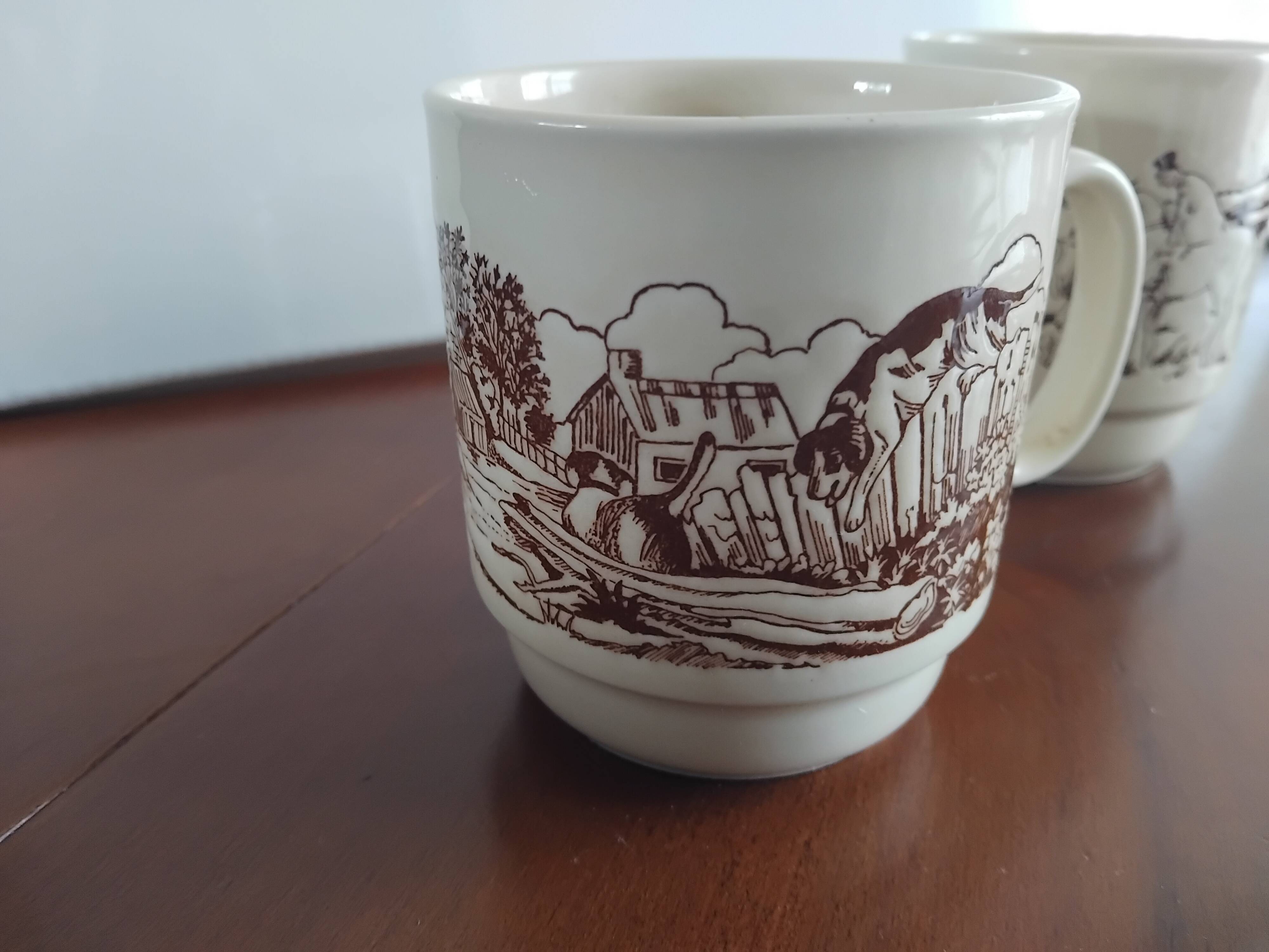 2 cups England farm decor