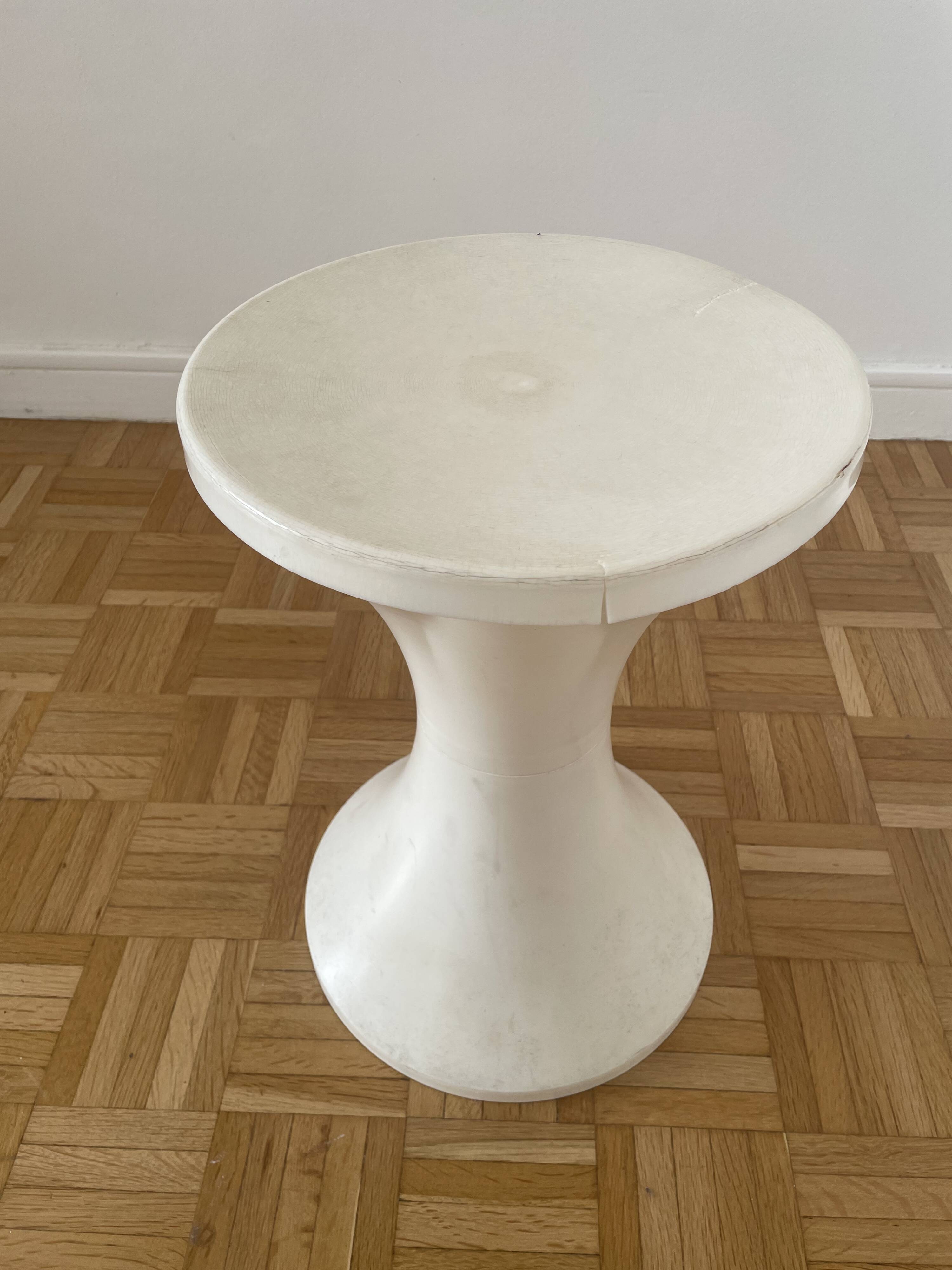Tam tam stool