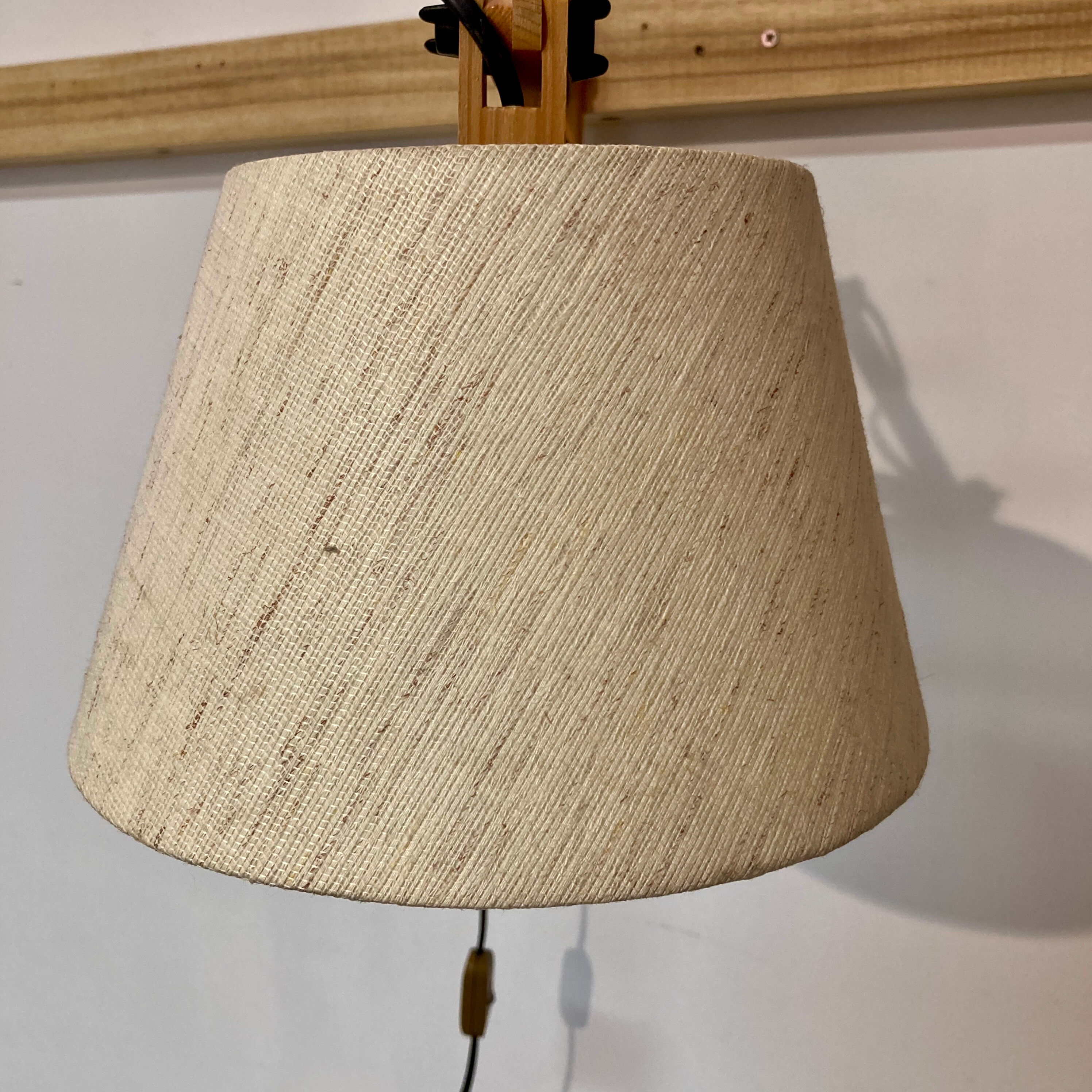 Wall lamp Le Klint scandinave 1950 Pair of 70's Plia chairs Castelli