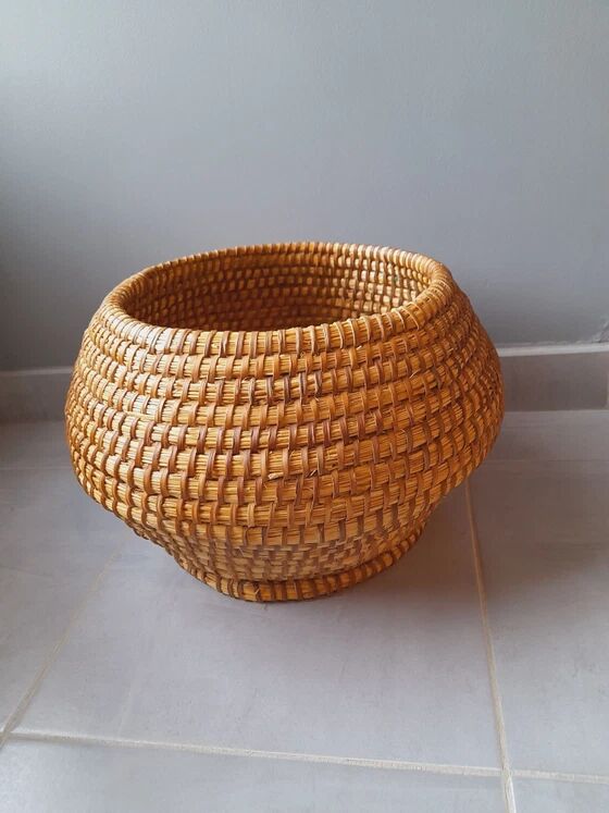 Old straw and bramble cache pot from 1950