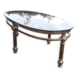 Table basse ovale en laiton doré et verre fumé 1970