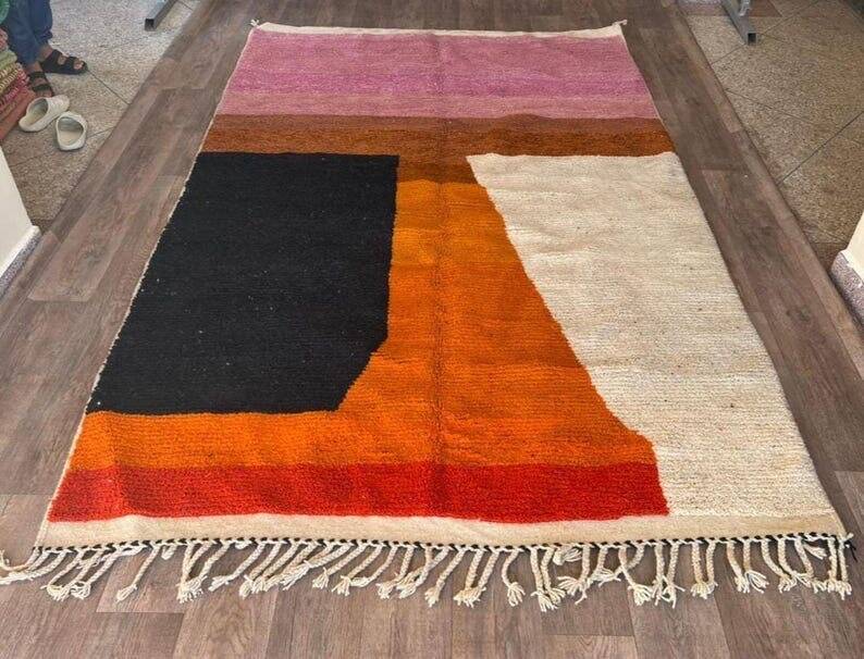 Berber rug in natural wool, handwoven, size 2/3 m.