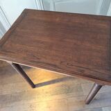 Desk with turned legs