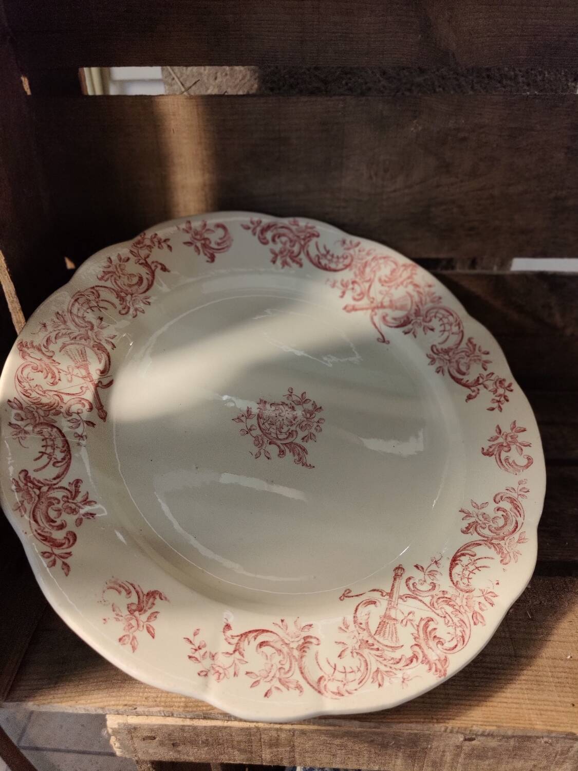 Grande assiette terre de fer