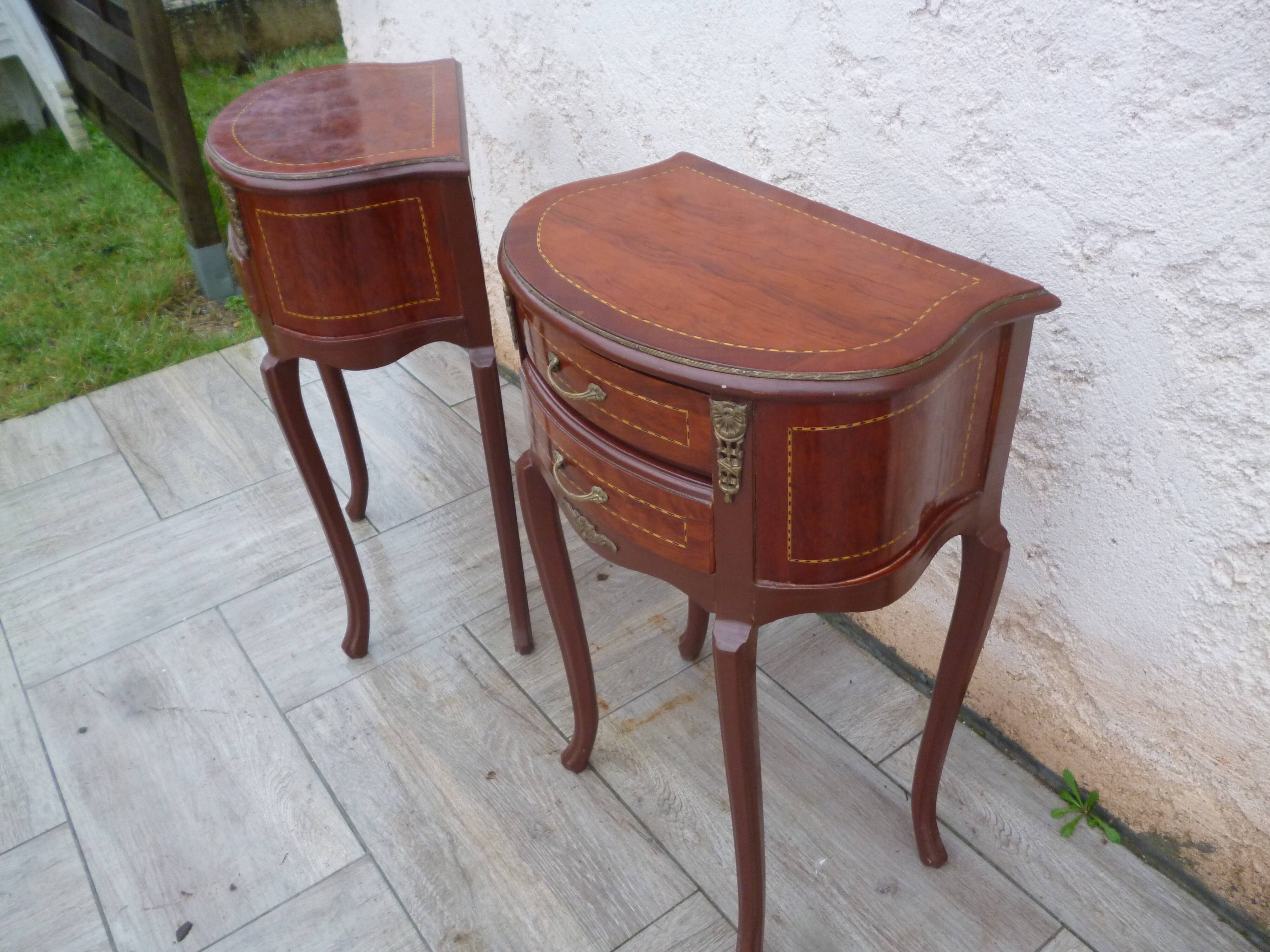 Paire de  chevets style Louis XV