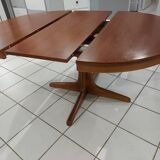Baumann extendable dining table