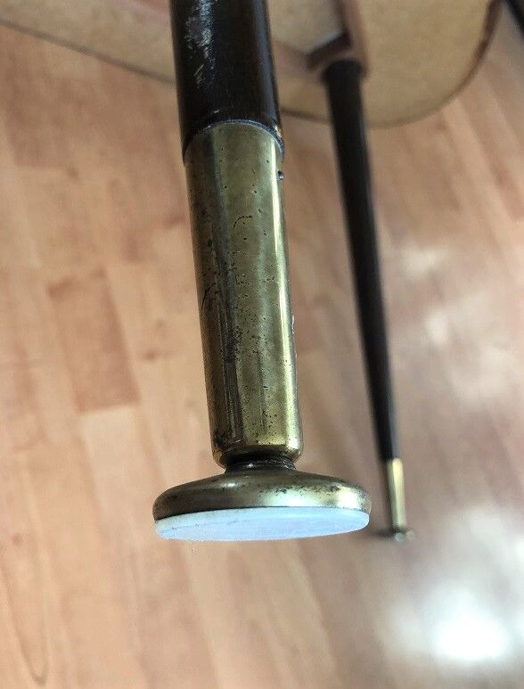 Opal tripod table in graphic glass from the 60s