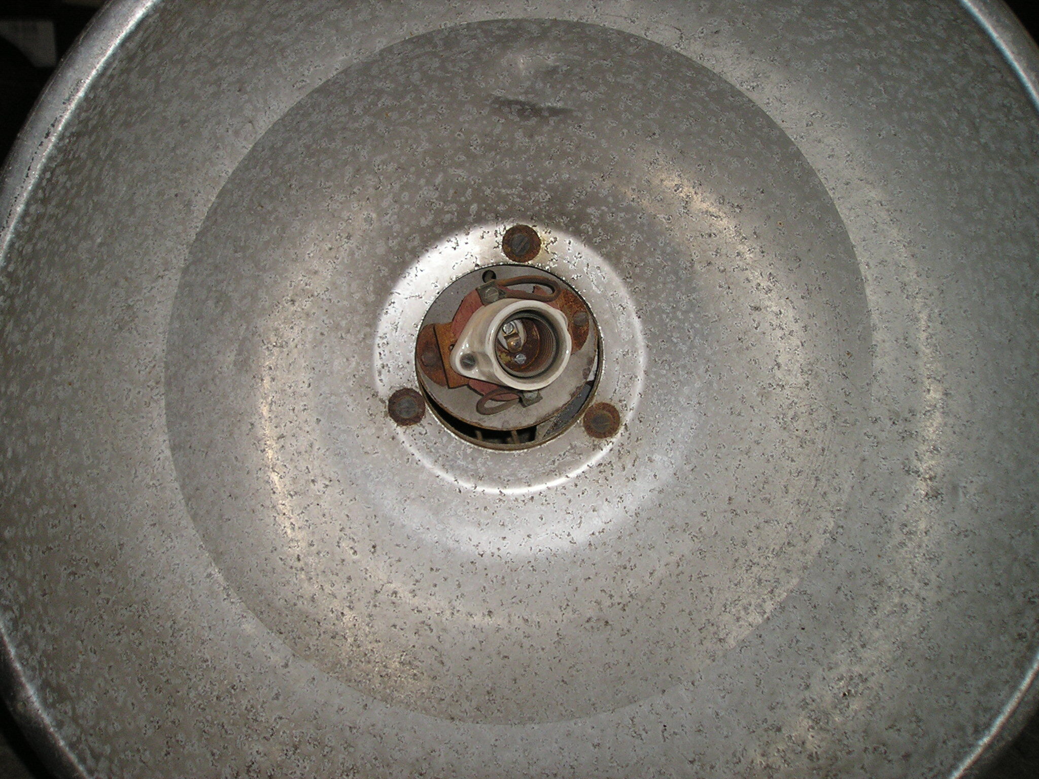 Industrial aluminum pendant light from the 60s/70s