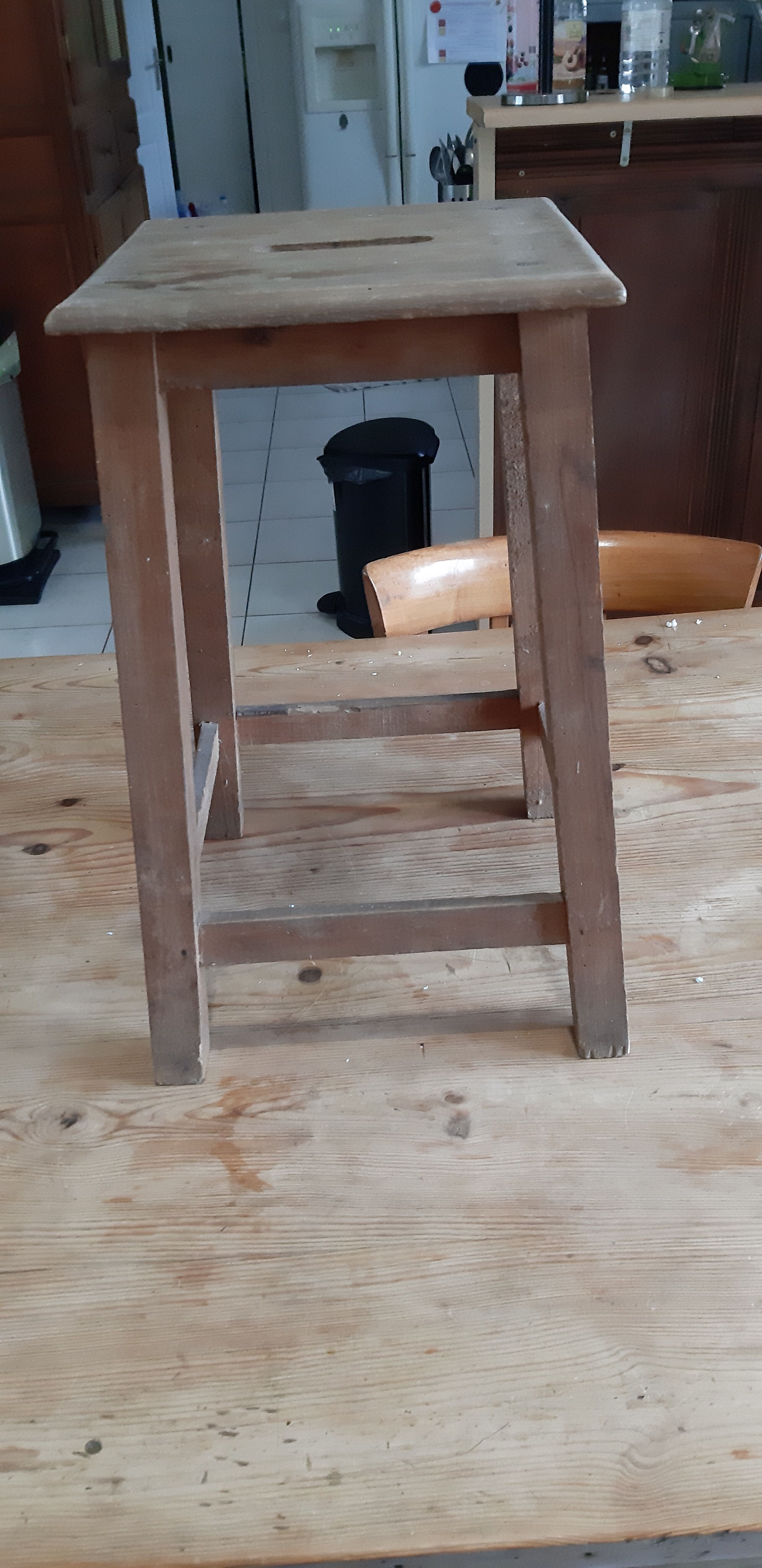 Tabouret d'atelier bois
