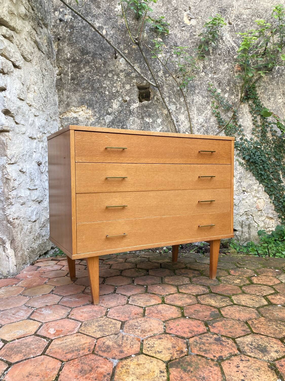 Commode vintage