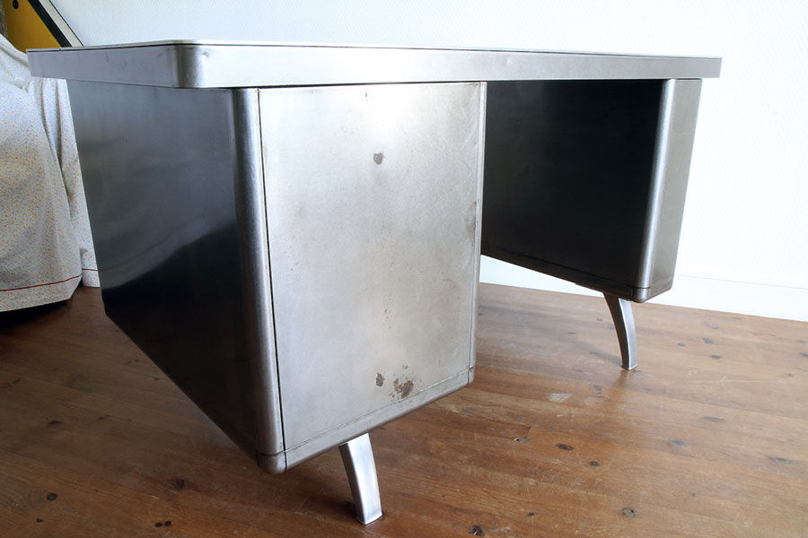 Industrial metal trade office pickled YAC