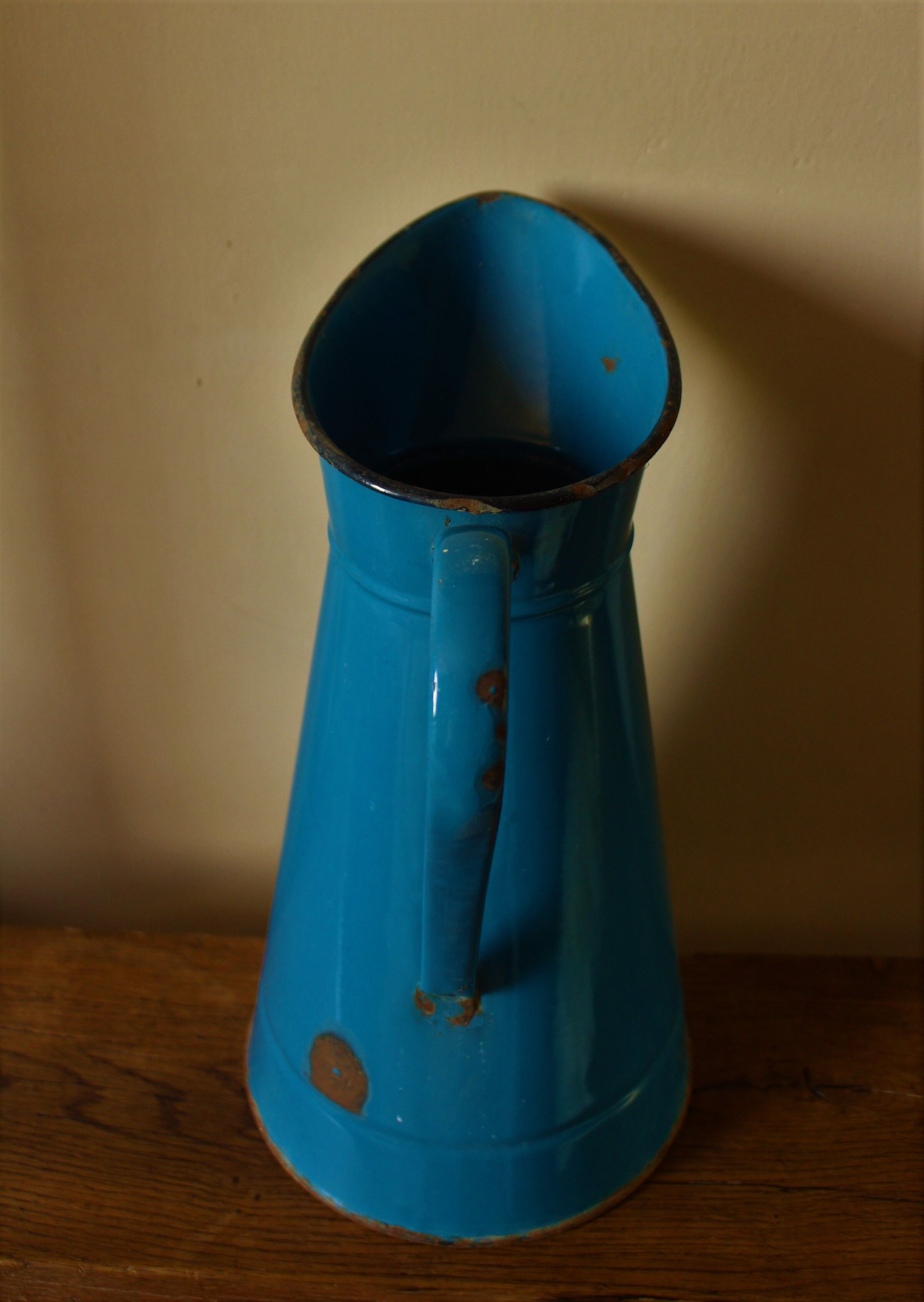 Broc oil blue enamelled sheet metal